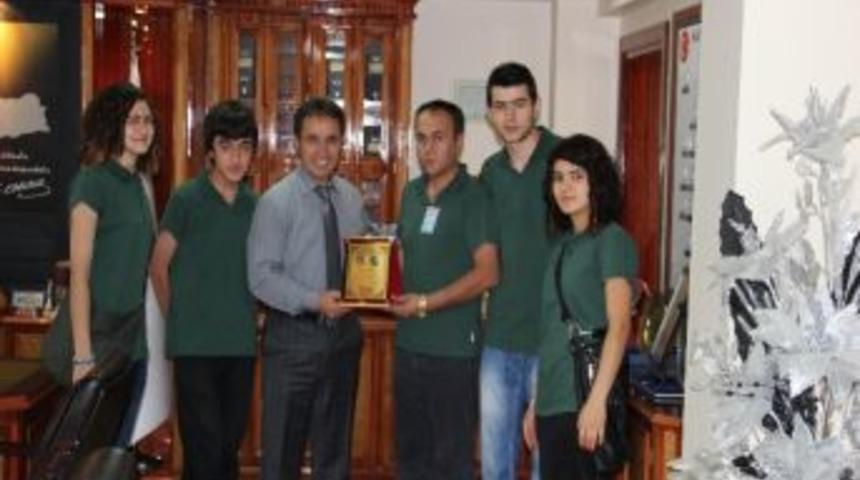 İşitme Engelli Sporculardan Emniyet M&uuml;d&uuml;r&uuml;ne Ziyaret