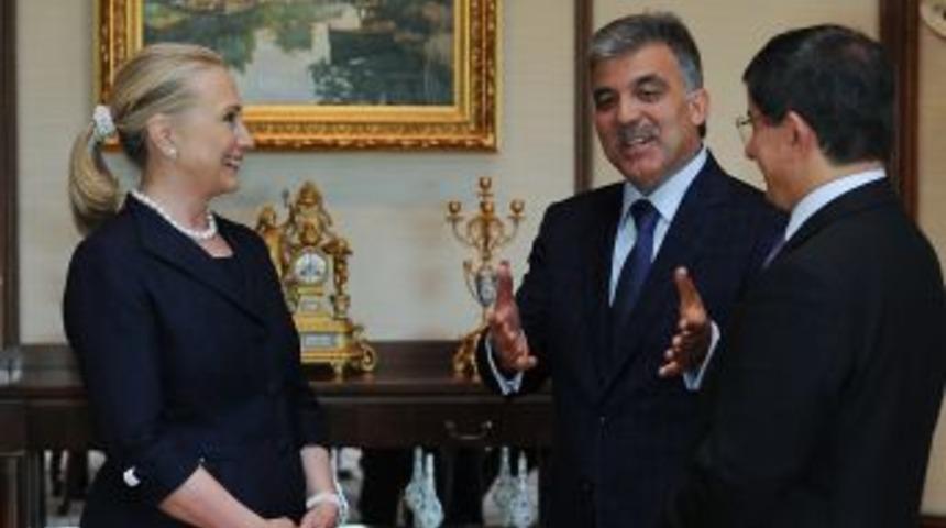 Cumhurbaşkanı G&uuml;l, Clinton&rsquo;u Kabul Etti