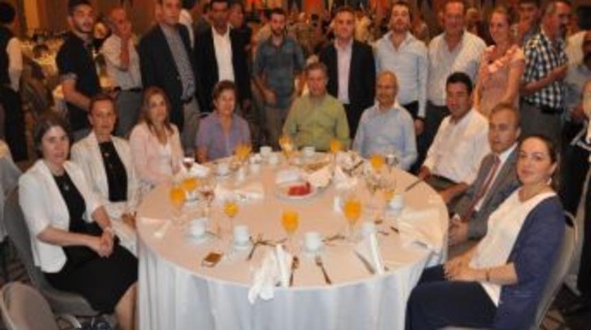 Ak Parti Zonguldak Teşkilatı İftar Yemeğinde Buluştu