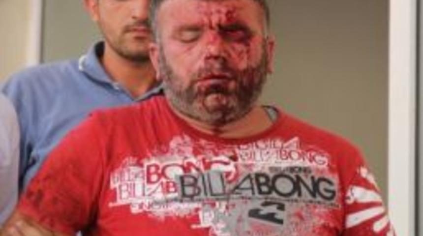 Seyyar Satıcı Zabıtayı D&ouml;ner Bı&ccedil;ağıyla Bastı