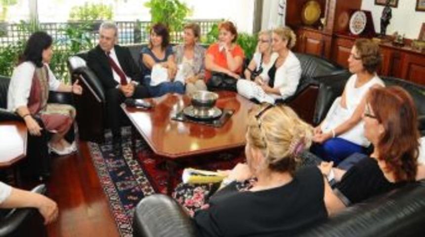 Başkan Kocaoğlu,kadınları Siyasete &Ccedil;ağırdı