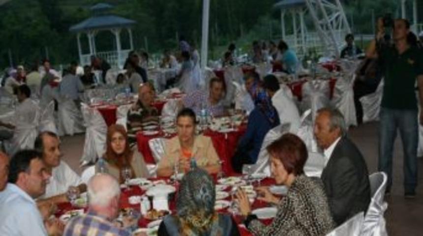 Devrek Belediyesi İftarda Bir Araya Geldi