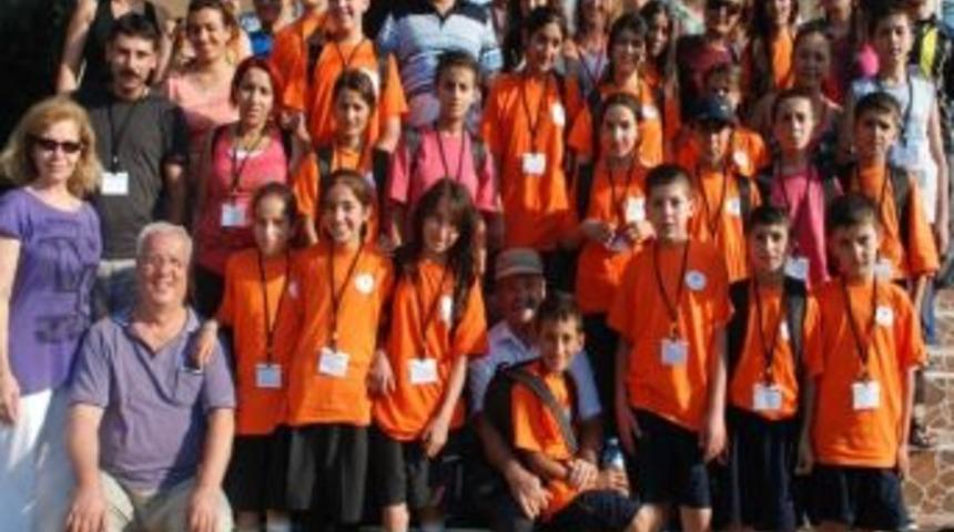 &Ccedil;ocuklar Dikili&rsquo;de &ldquo;barış&rsquo;ı&rdquo; &Ouml;ğreniyor