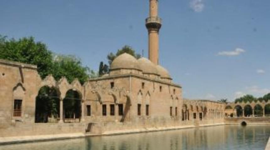 Şanlıurfa&rsquo;da Aşırı Sıcaklar Etkisini S&uuml;rd&uuml;r&uuml;yor