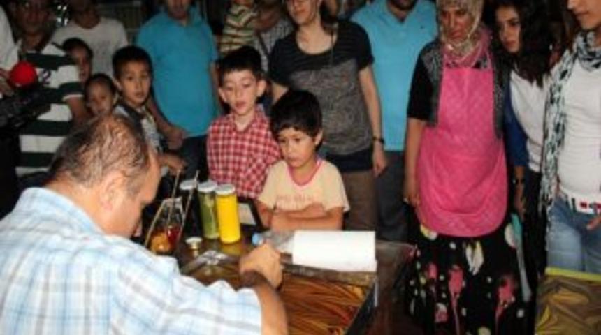 Ebru Sanatına Yoğun İlgi