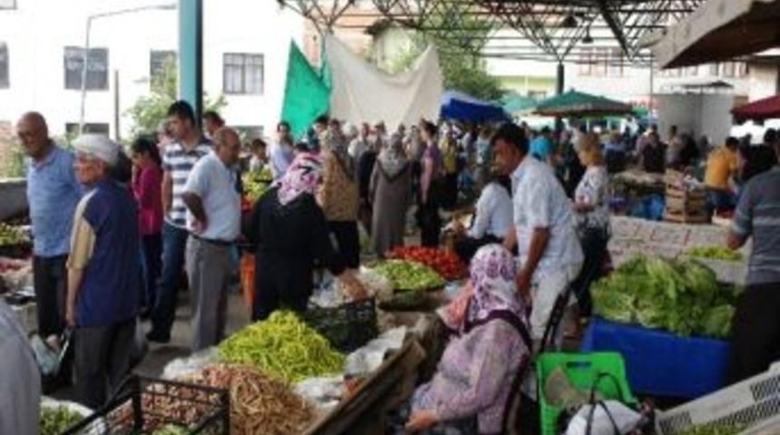 Ramazan Bereketi S&uuml;r&uuml;yor