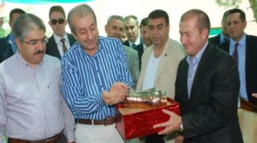 Bakan Eker Tarım İşletmesinde Hasat Yaptı