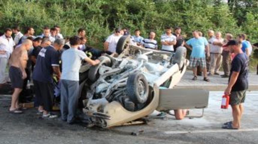 Rize&rsquo;deki Kazada Can Pazarı Yaşandı: 1&rsquo;i Ağır, 5 Yaralı