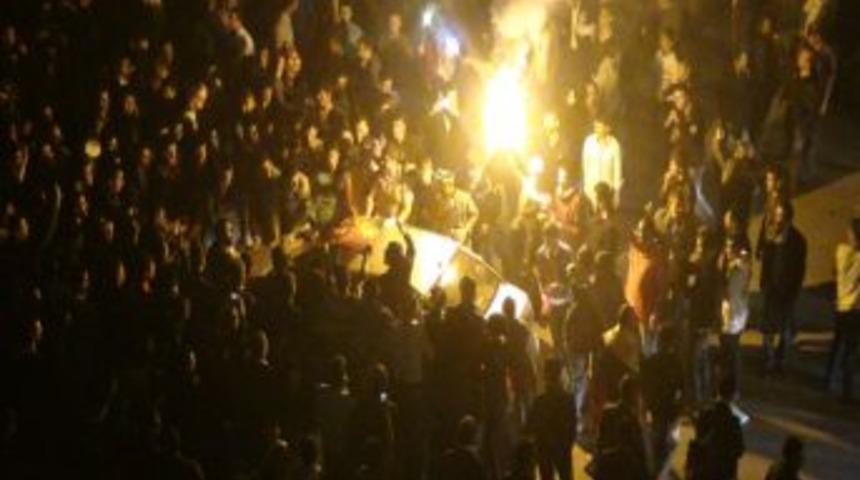 Bitlis&rsquo;teki Galatasaray Taraftarlarının Kupa Coşkusu