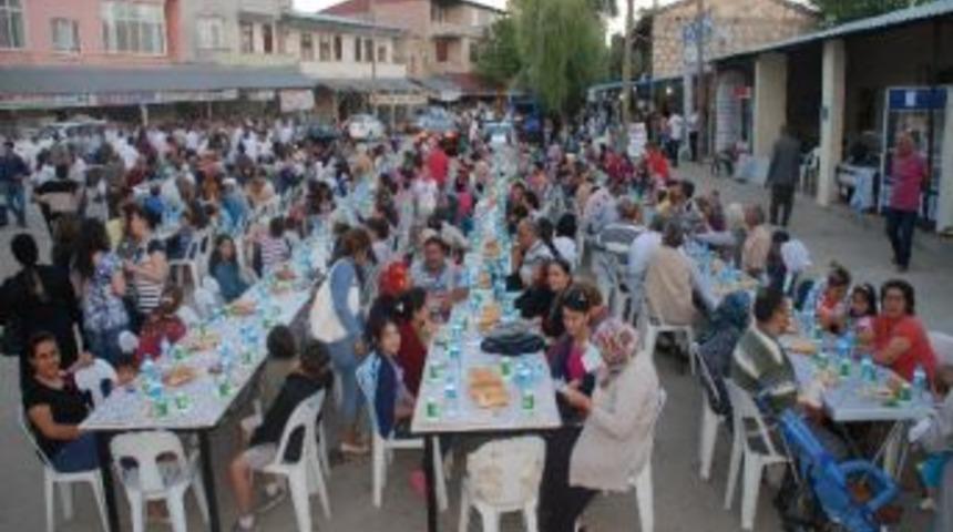 Ak Parti Silifke Teşkilatından İftar