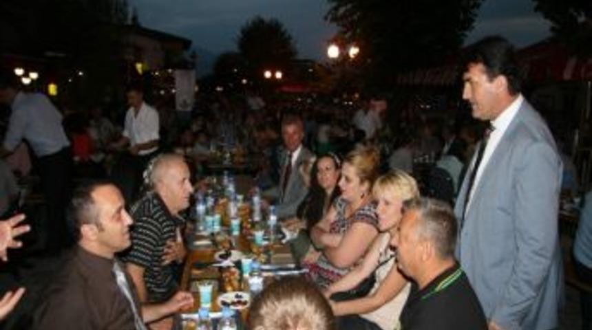 Osmangazi Belediyesi&rsquo;nden Prizren&rsquo;de Bin Kişiye İftar