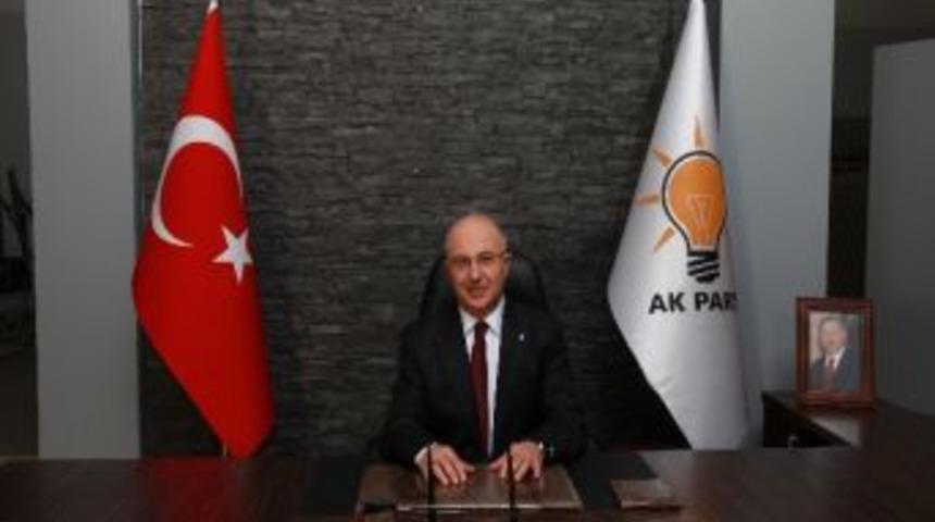 Ak Parti Kayseri Milletvekili Ahmet &Ouml;ks&uuml;zkaya: