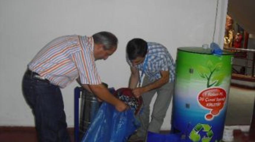 Atık Pil Getirip Kitap Kazandılar