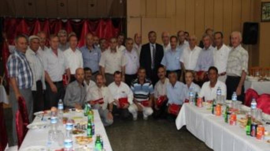 Emekli Olan 41 Personele Teşekk&uuml;r Plaketi