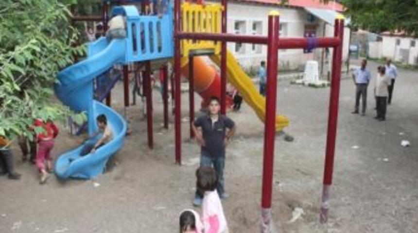 Paland&ouml;ken'de &Ccedil;ocuklar Artık Daha Mutlu