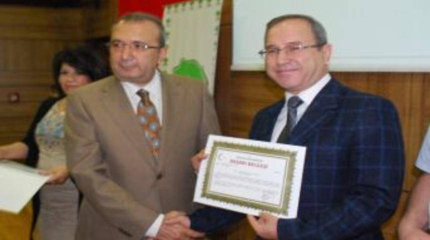 Şehitkamil Kaymakamlığı Başarılı &Ouml;ğrencileri &Ouml;d&uuml;llendirdi