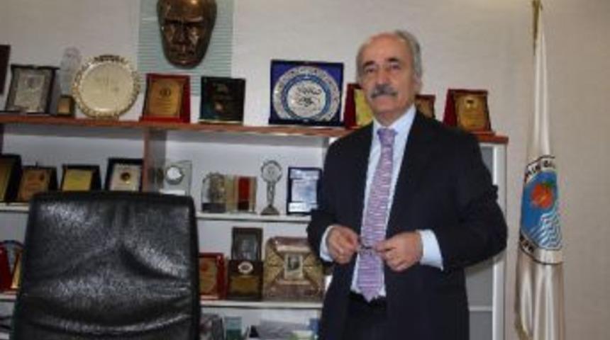 Gen&ccedil;&rsquo;ten &Ouml;zcan&rsquo;a &lsquo;paranoya&rsquo; &Ccedil;ıkışı