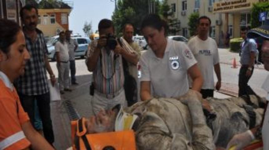 İnşaattan D&uuml;şen İş&ccedil;i Hastaneye Kaldırıldı