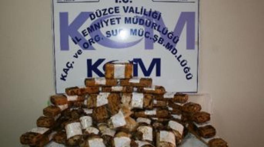 Düzce'de Üç Günde Beş Kişi Uyuşturucudan Tutuklandı