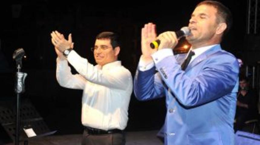 Nuray Hafiftaş Antalya&rsquo;da Konser Verdi