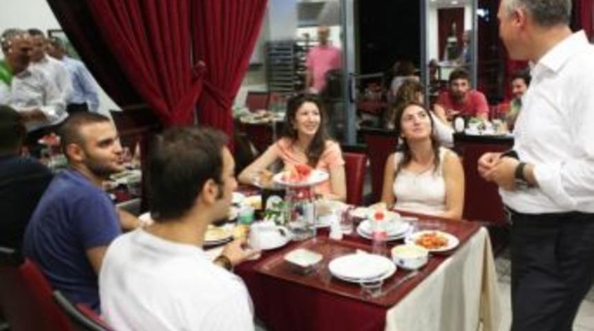 Yıldız&rsquo;ın İftarı Tatil Dinlemedi