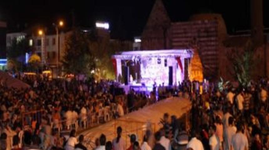 Kırşehir&rsquo;de Tarih İle Şiir Buluştu