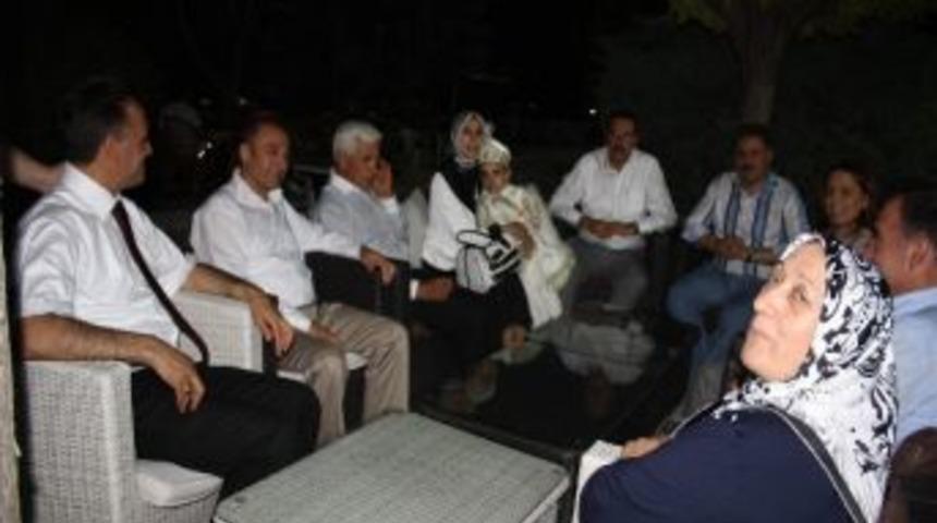 Belediye Meclis &Uuml;yesi Asuman Sarıta&ccedil;&rsquo;ın Mutlu G&uuml;n&uuml;