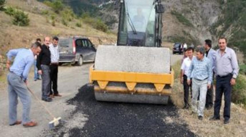 Milletvekili &Uuml;st&uuml;n&rsquo;den Altınpınar&rsquo;a &Ccedil;&ouml;p Aracı S&ouml;z&uuml;
