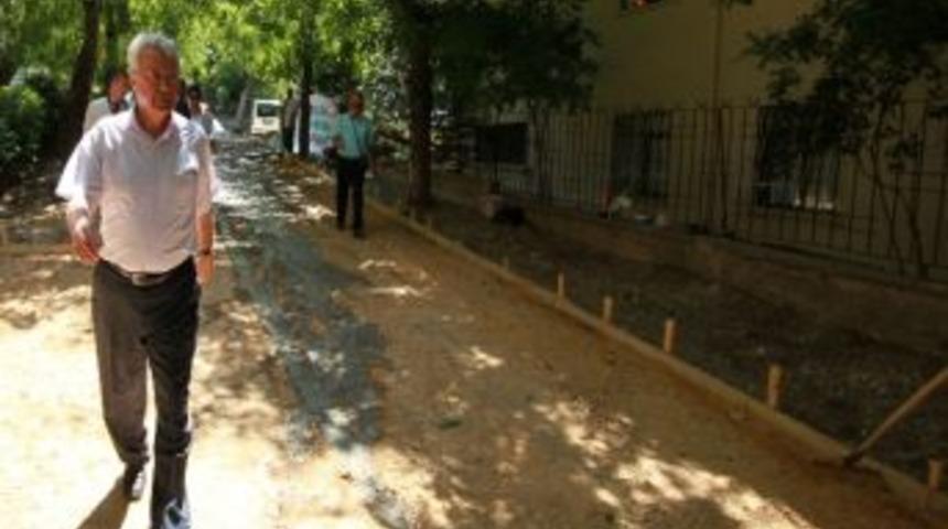 Başkan Tanık, &Ouml;ren Sokak&rsquo;taki &Ccedil;alışmaları Denetledi