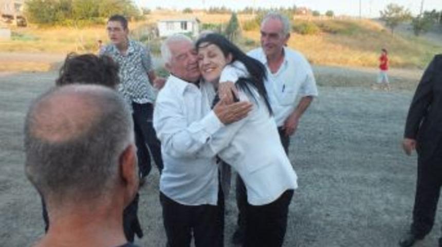 Milletvekili Yemiş&ccedil;i`den Zihinsel Engellilere Ziyaret