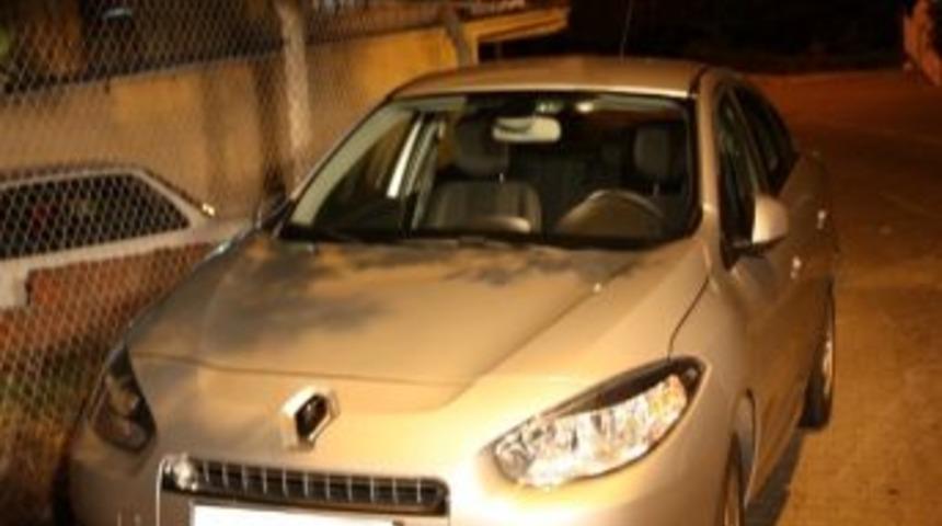 Park Halindeki Araca Yorgun Kurşun İsabet Etti