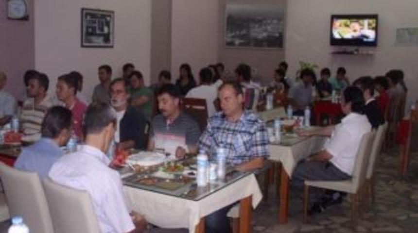 T&uuml;rk Ocağı Gen&ccedil;lik Kollarının İftarı