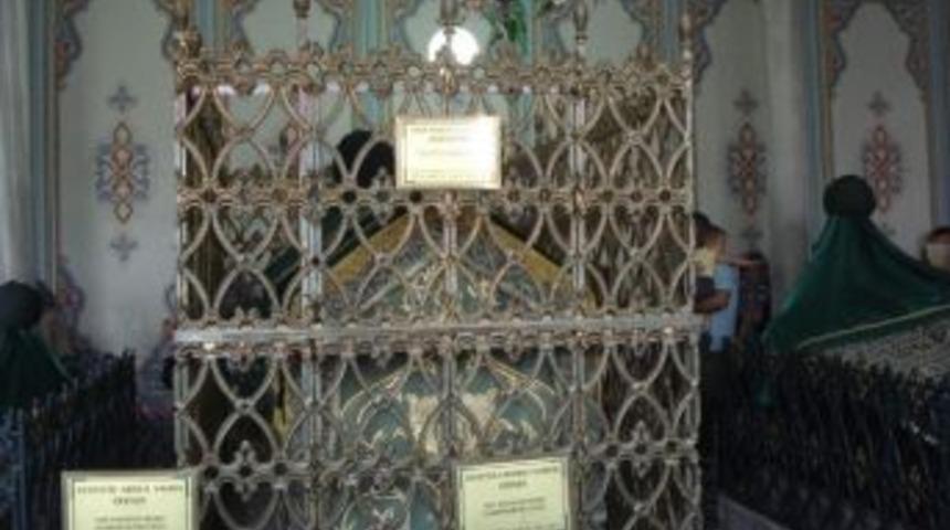 Ak Parti İl Kadın Kolları&rsquo;ndan İstanbul Gezisi