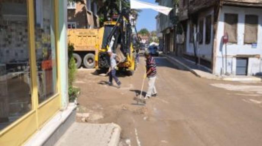 Mudanya&rsquo;da Sel Sonrası Temizlik
