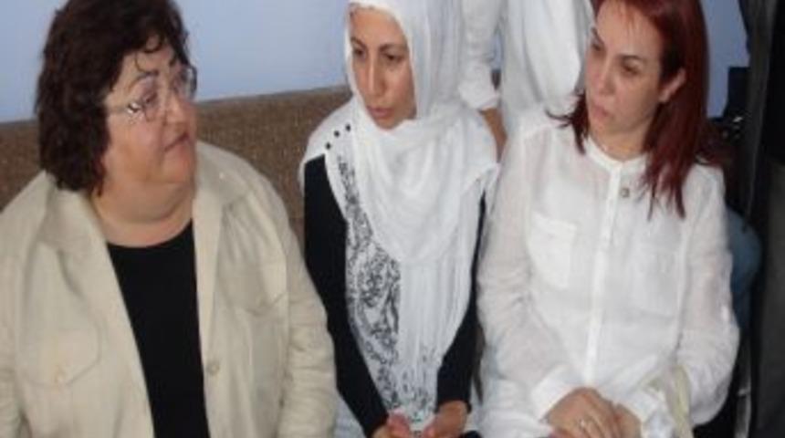 Ak Partili Kadınlar Batman&rsquo;a &Ccedil;ıkarma Yaptı