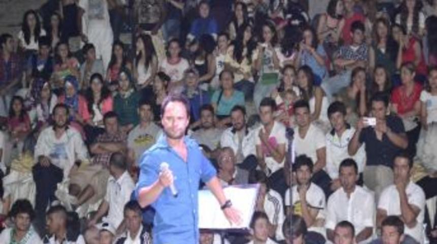 &Ccedil;erkezk&ouml;y&rsquo;de &Ouml;zg&uuml;n R&uuml;zgarı Esti