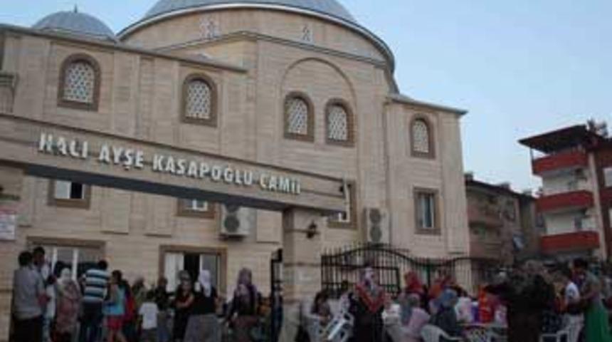 Kasapoğlu Camii&rsquo;nde iftar