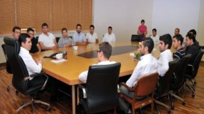 Ak Partili Gen&ccedil;lerden Başkan T&uuml;t&uuml;nc&uuml;&rsquo;ye Ziyaret