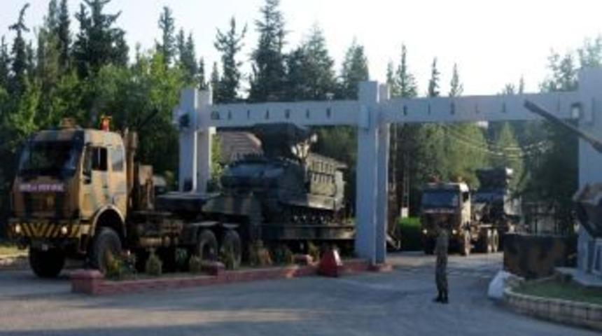 Suriye Sınırına Askeri Sevkiyat Sürüyor