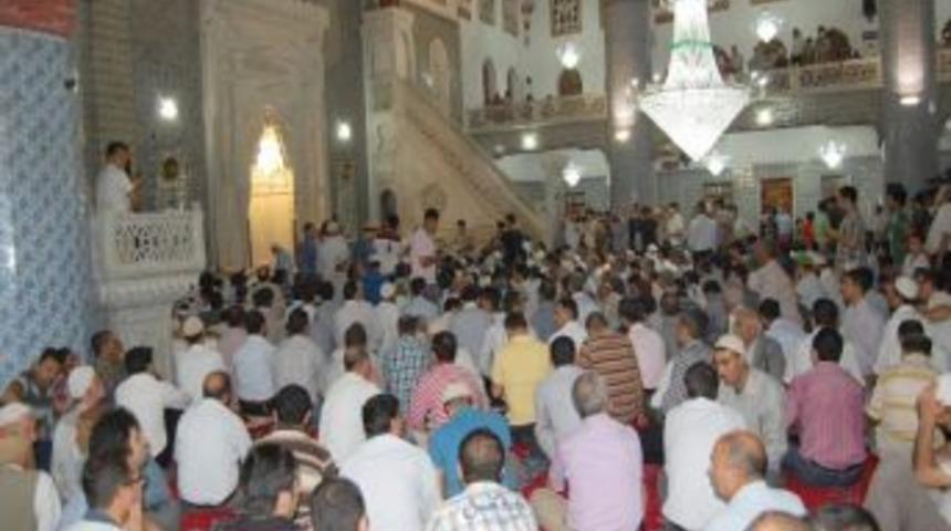 Şanlıurfa'da Bedi&uuml;zzaman Ve Şehitler İ&ccedil;in Mevlit Okutuldu