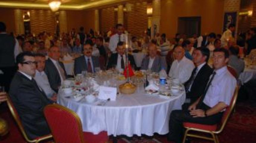 AGİD'ten iftar yemeği