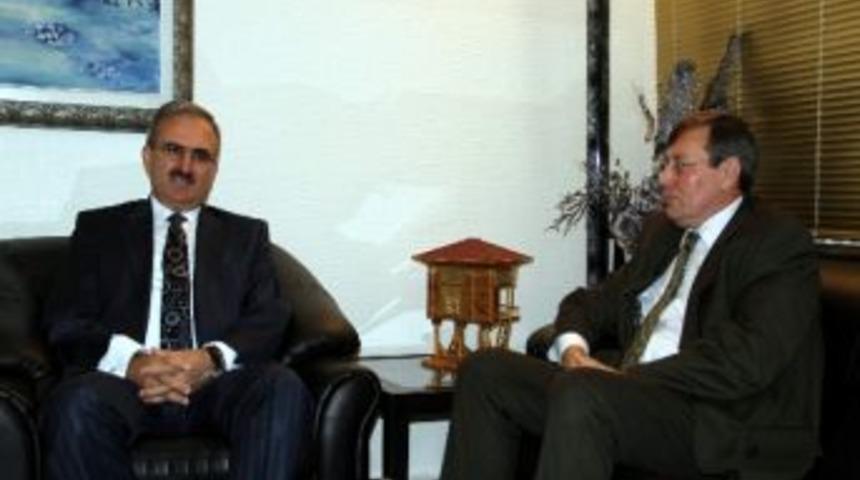 Macaristan&rsquo;ın Ankara B&uuml;y&uuml;kel&ccedil;isi Janos Hovari Van&rsquo;da