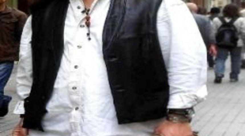 Eskişehir'li Barış Man&ccedil;o'ya Tv'ler B&uuml;y&uuml;k İlgi G&ouml;steriyor