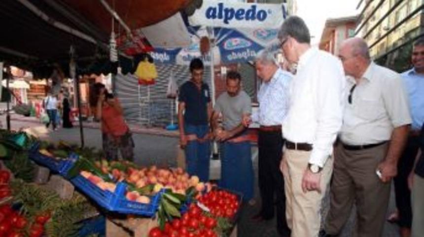 Karaosmanoğlu G&ouml;lc&uuml;kl&uuml;lerin Bayramını Kutladı