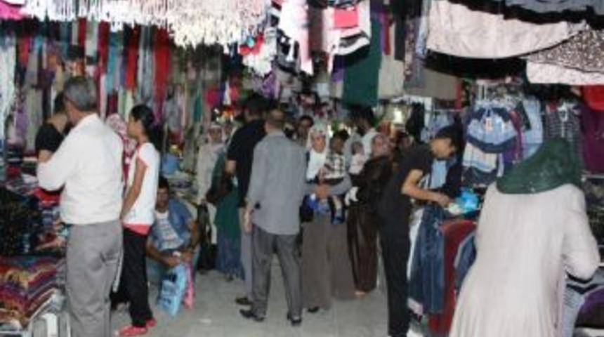 Vatandaşların Bayram Hazırlığı Başladı