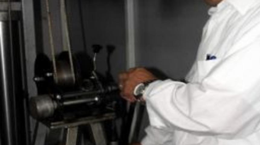 A&uuml;, "d&uuml;şen K&uuml;tle" Sismik Aleti İ&ccedil;in Patent Alacak