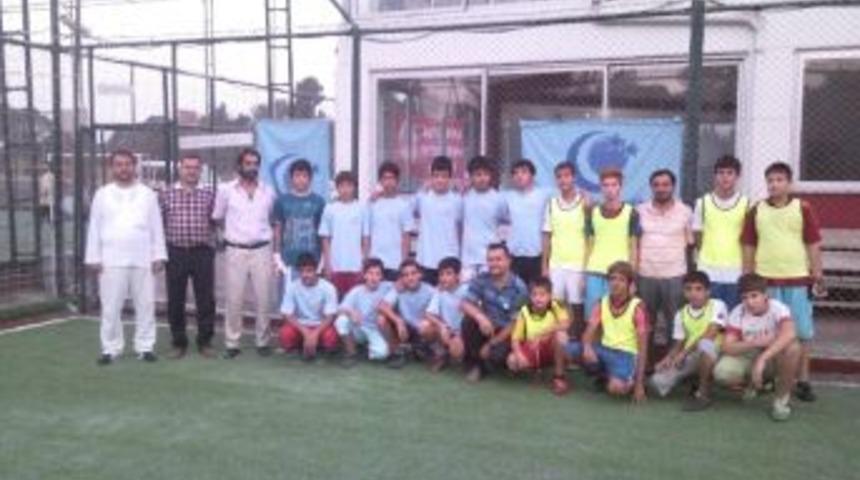 Anadolu Gençlik Dergisinden Kuran Kursları Futbol Turnuvası