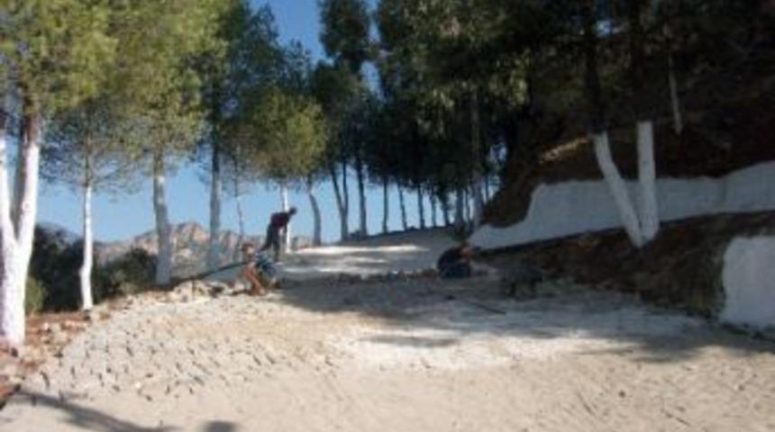 At&ccedil;a Belediyesi Mesire Alanlarını Bakıma Aldı