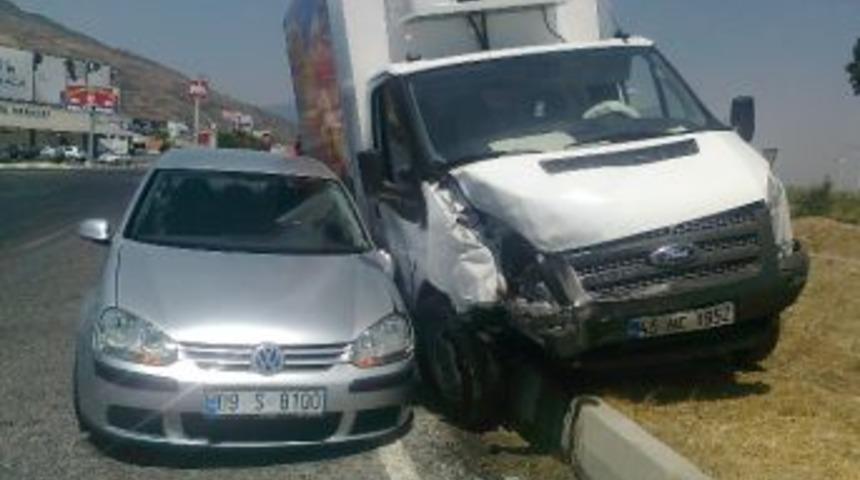 S&ouml;ke-milas Karayolundaki Kaza Korkuttu