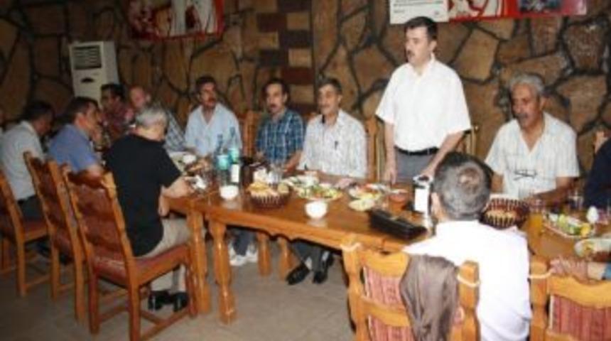 Ağrı Milli Eğitim M&uuml;d&uuml;rl&uuml;ğ&uuml;'nden Okul M&uuml;d&uuml;rlerine İftar Yemeği